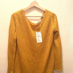 ZARA KNIT SWEATER